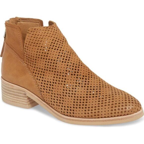 DV Dolce Vita‎ Tommi Perforated Bootie TAN NUBUCK Womens Size 8 Heeled Ankle - Picture 1 of 5
